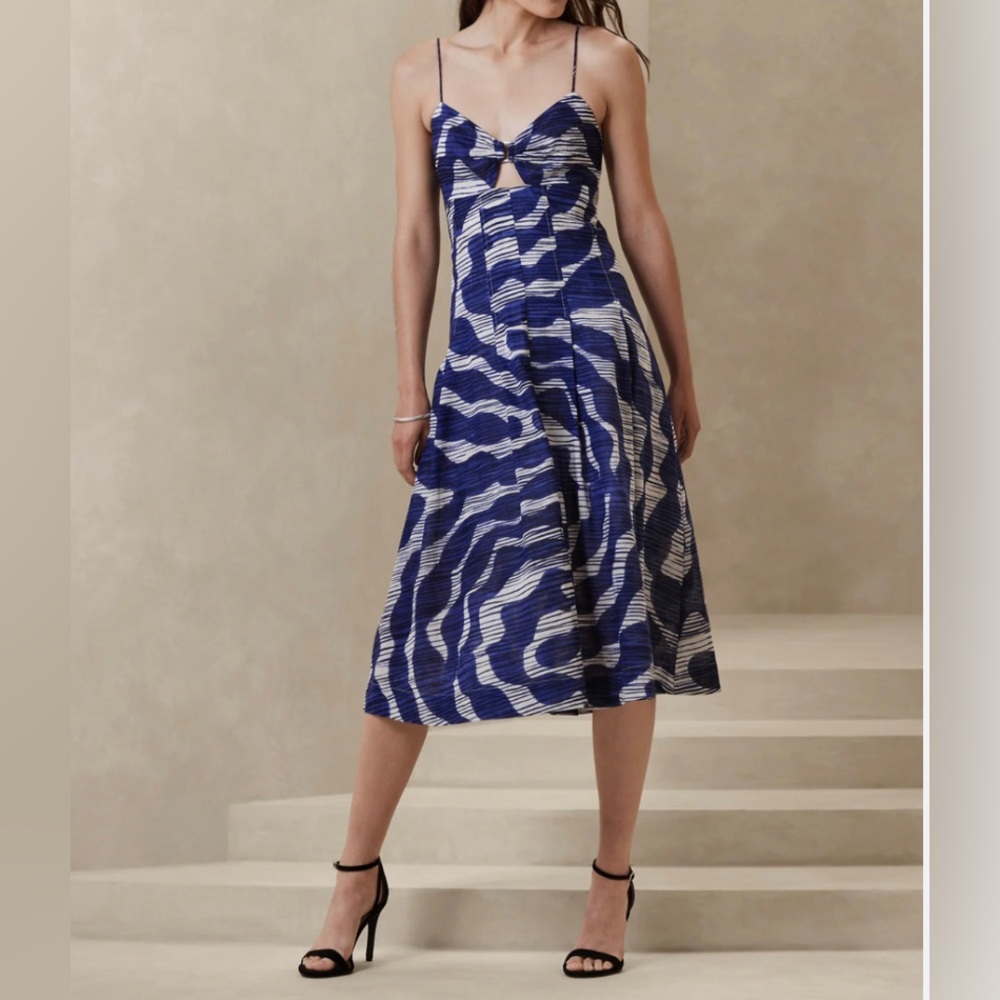Banana Republic Navy and White Print Keyhole Dress